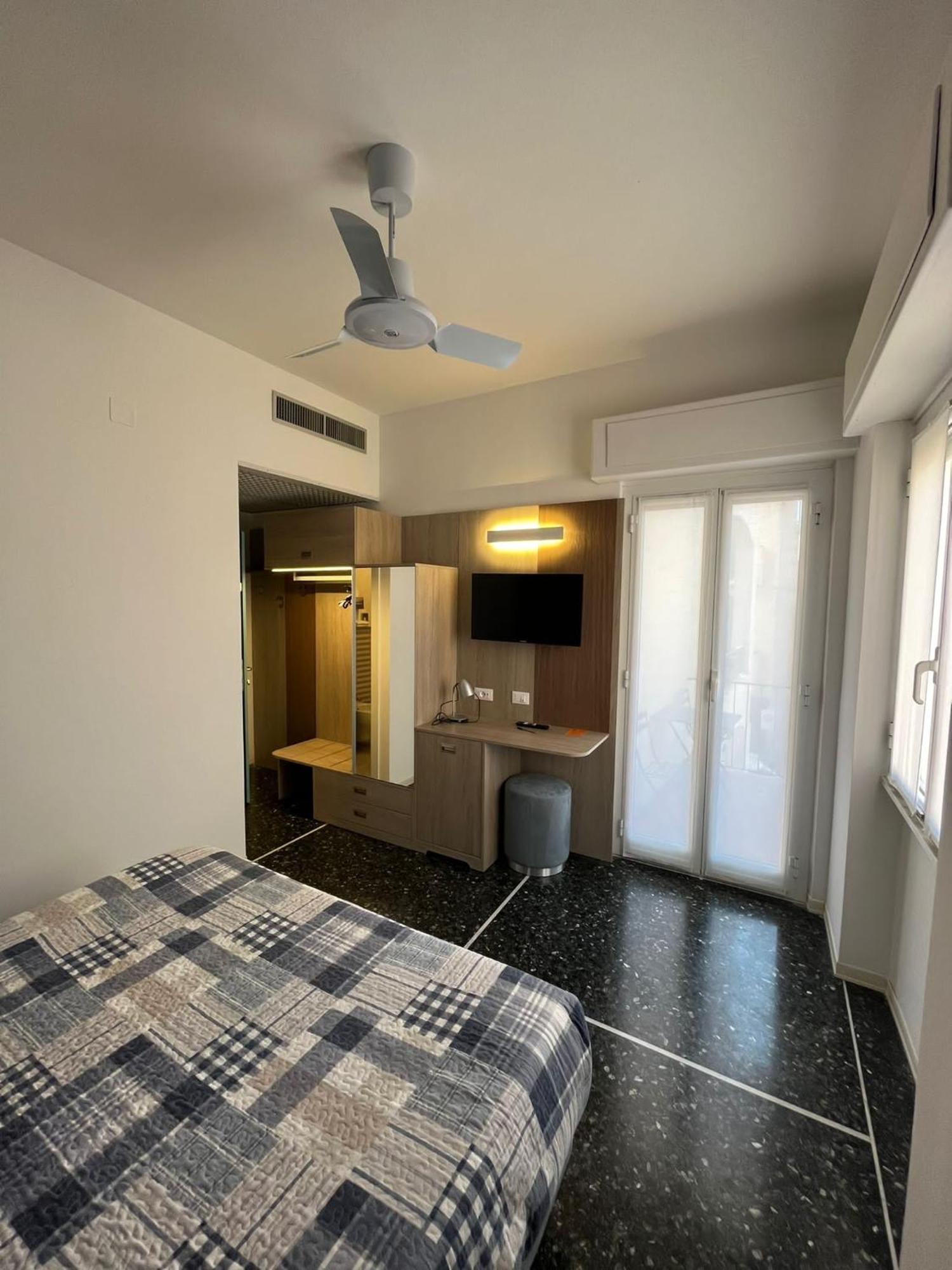Hotel Al Capo Varigotti Eksteriør bilde