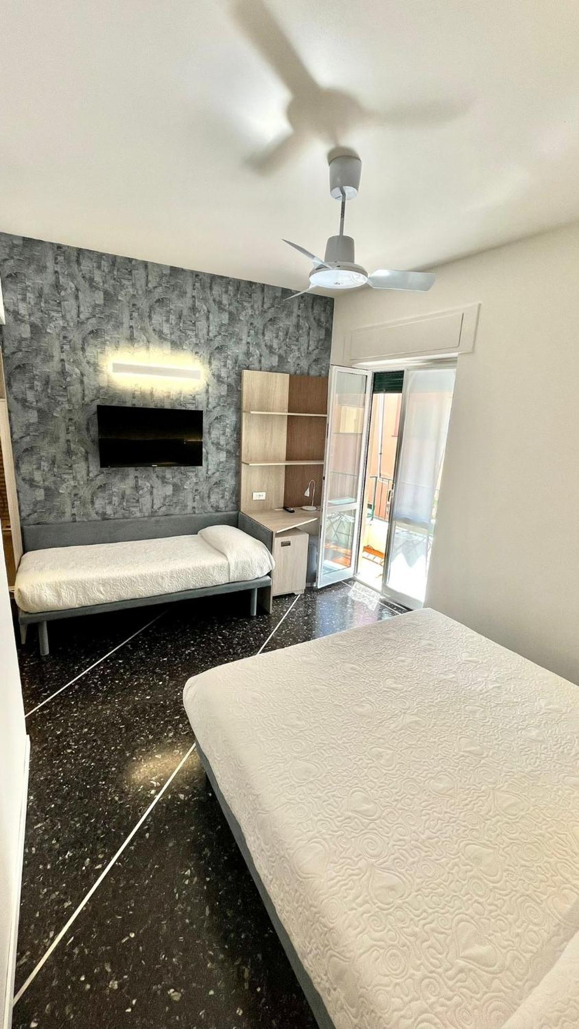 Hotel Al Capo Varigotti Eksteriør bilde