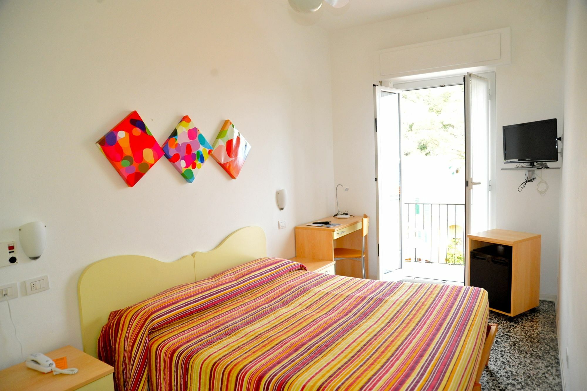 Hotel Al Capo Varigotti Eksteriør bilde